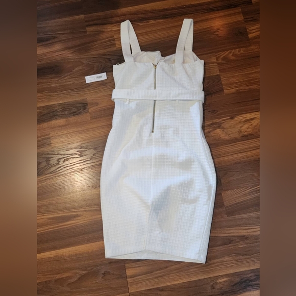 Premier Amour white cocktail dress. - Picture 5 of 5